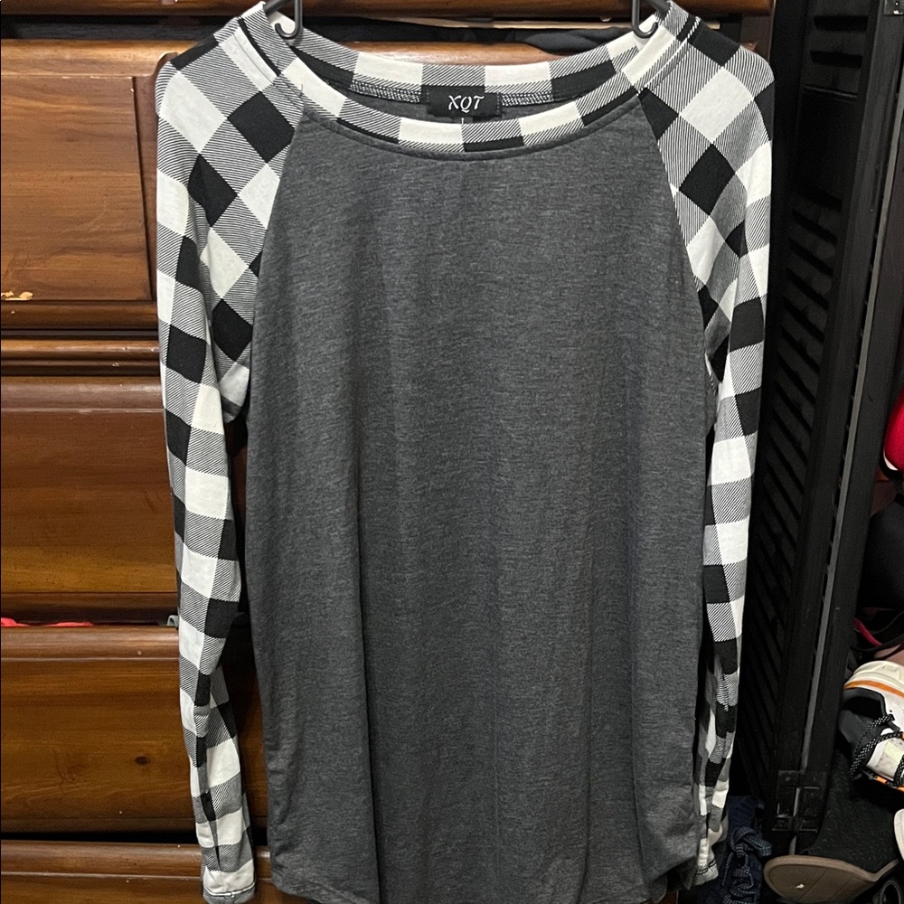 Women's Charcoal and Black Checkered Sleeve Top
